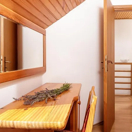 Kraljevi Konaci Zlatibor Zlatibor